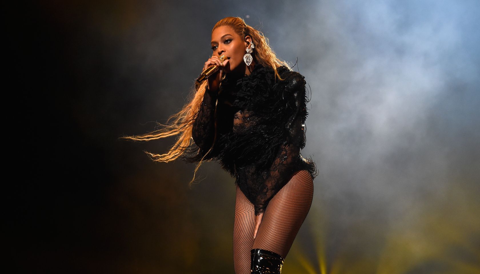 2016 MTV Video Music Awards - Show