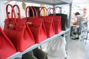 FRANCE-LUXURY-INDUSTRY-BUSINESS-LEATHER