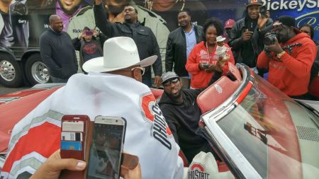 Rickey Smiley with the Buck I Guy