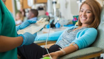 Businesswoman donates blood on her lunch hour