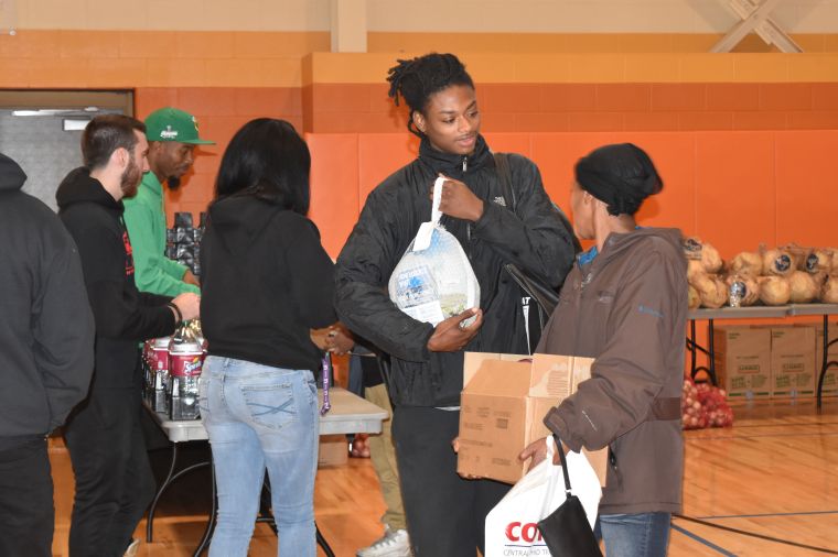 Radio One Columbus Thanksgiving Back