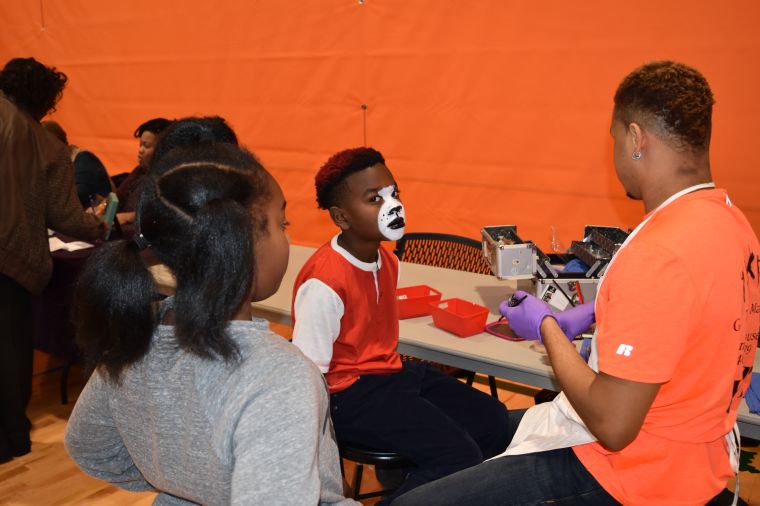 Radio One Columbus Thanksgiving Back