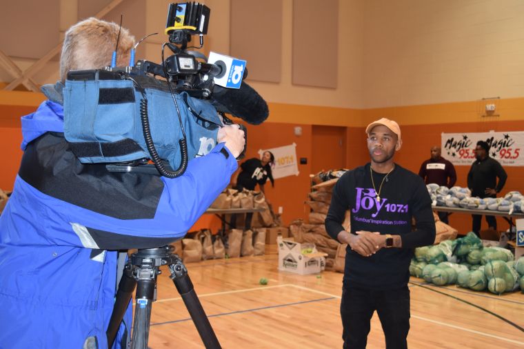 Radio One Columbus Thanksgiving Back