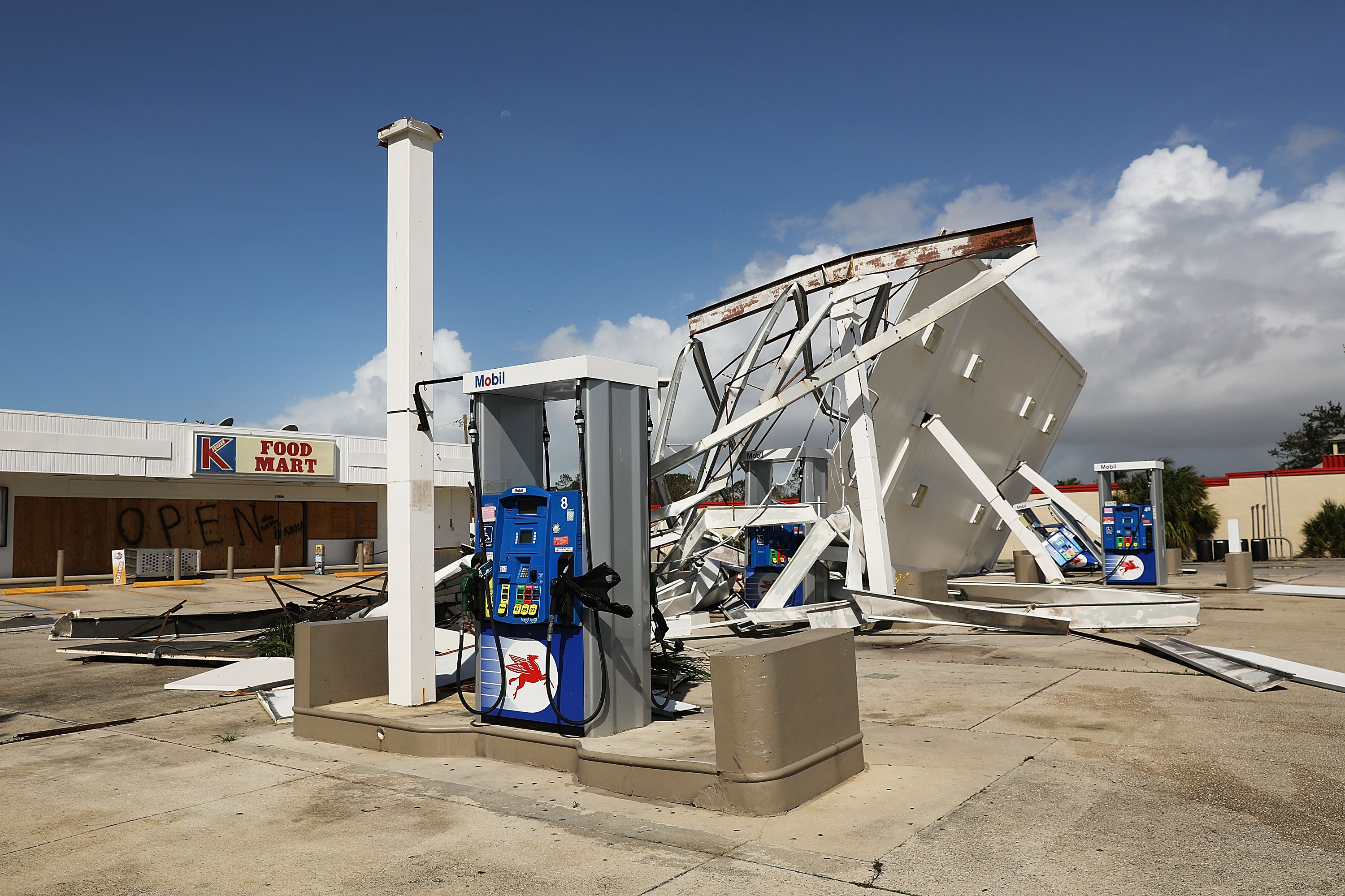 Powerful Hurricane Irma Slams Into Florida
