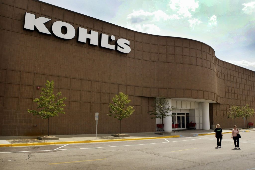 Kohl's Slashes Second Quater Earnings Outlook