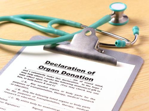 Declaration of organ donation on clipboard