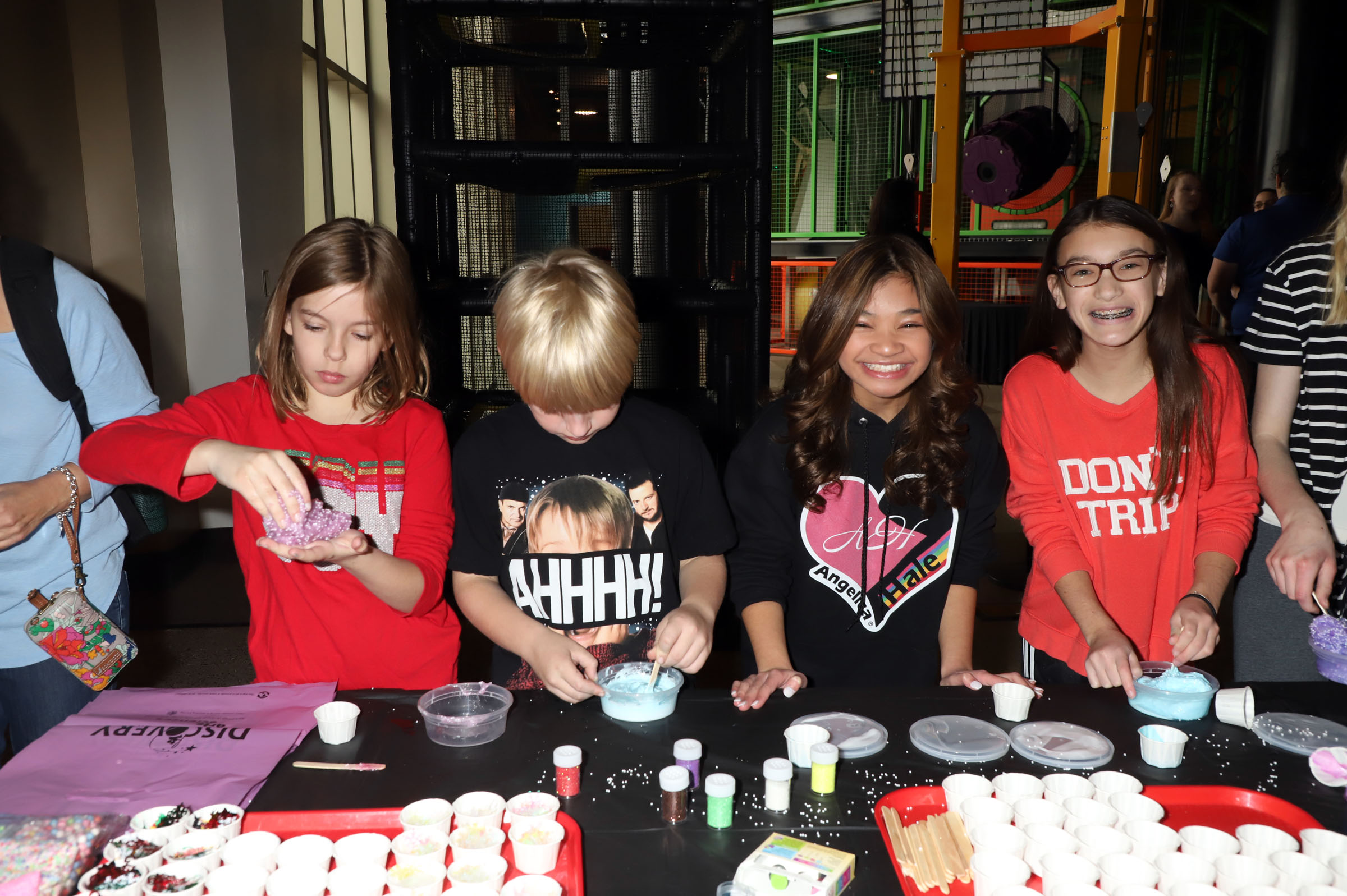 'America's Got Talent' runner up Angelica Hale hosts a Holiday Slime Workshop