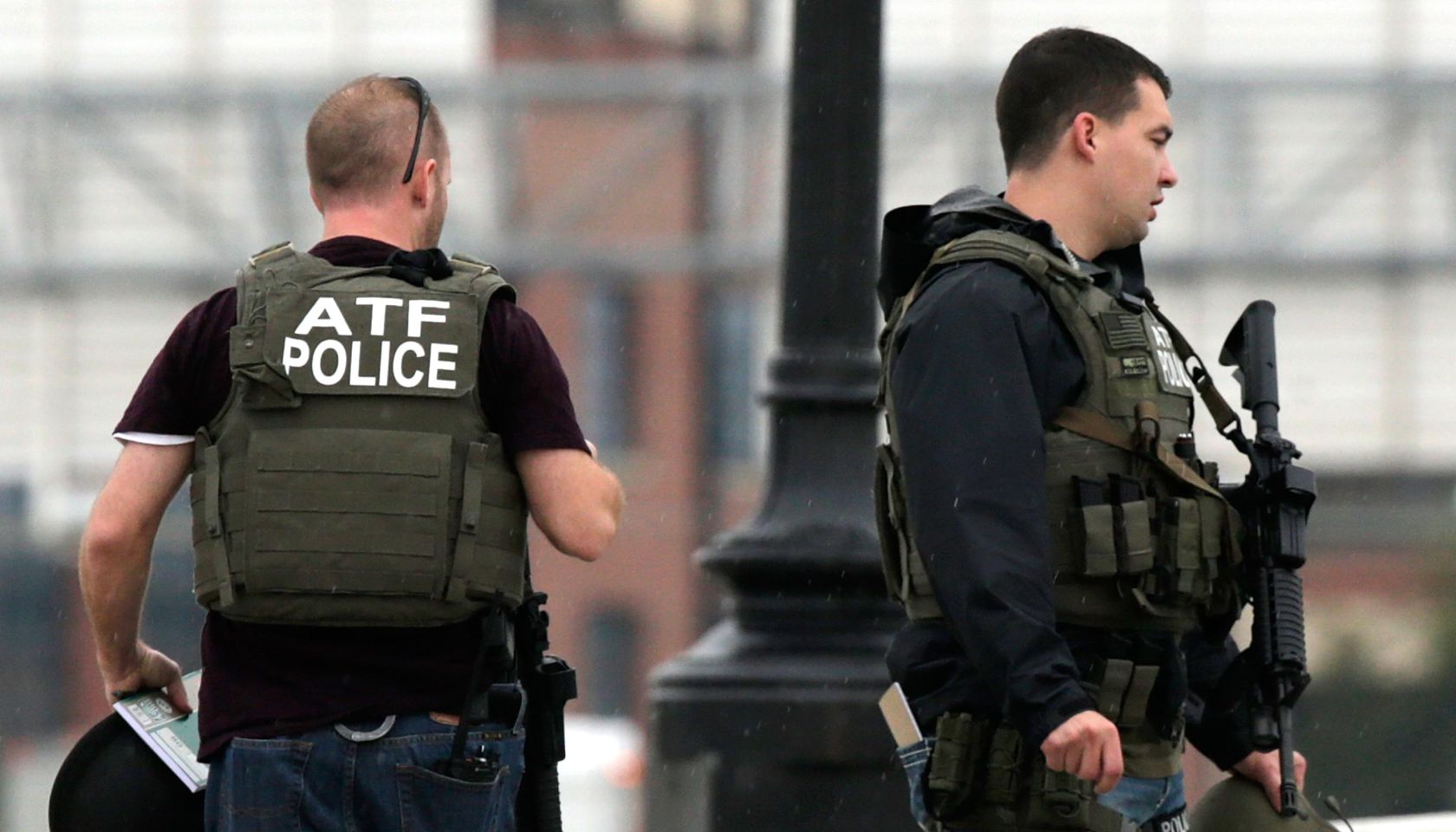 Shooting At Washington DC Navy Yard Reportedly Leaves Several Wounded