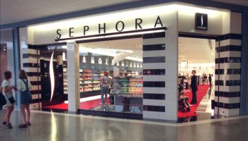 Sephora, a new beauty store at the Ridgedale Mall for Variety Shopping Bag feature. -- Minnetonka, Mn.--The exterior of Sephora, a new concept beauty store with cosmetics, fragrances, makeovers, etc. located in Ridgedale Mall.(Photo By JOEY MCLEISTER/Sta