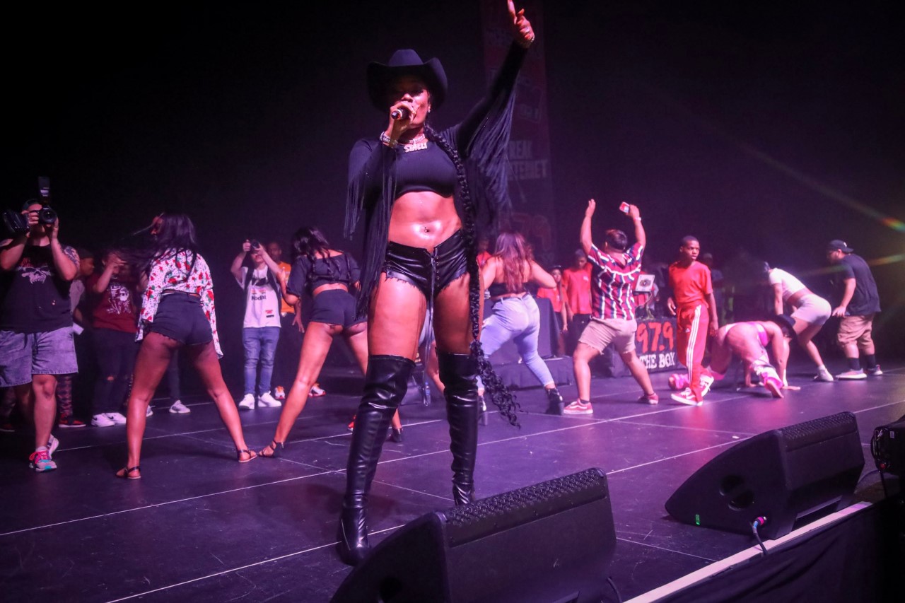 Megan Thee Stallion - Break The Internet