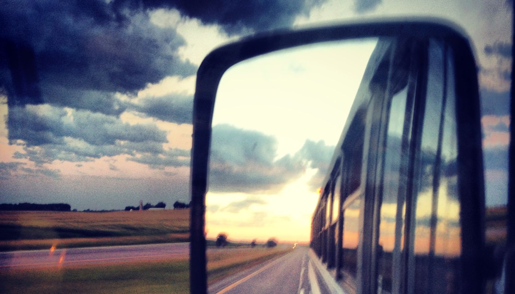 Architect Student Redesigns a School Bus as a Modular Home.