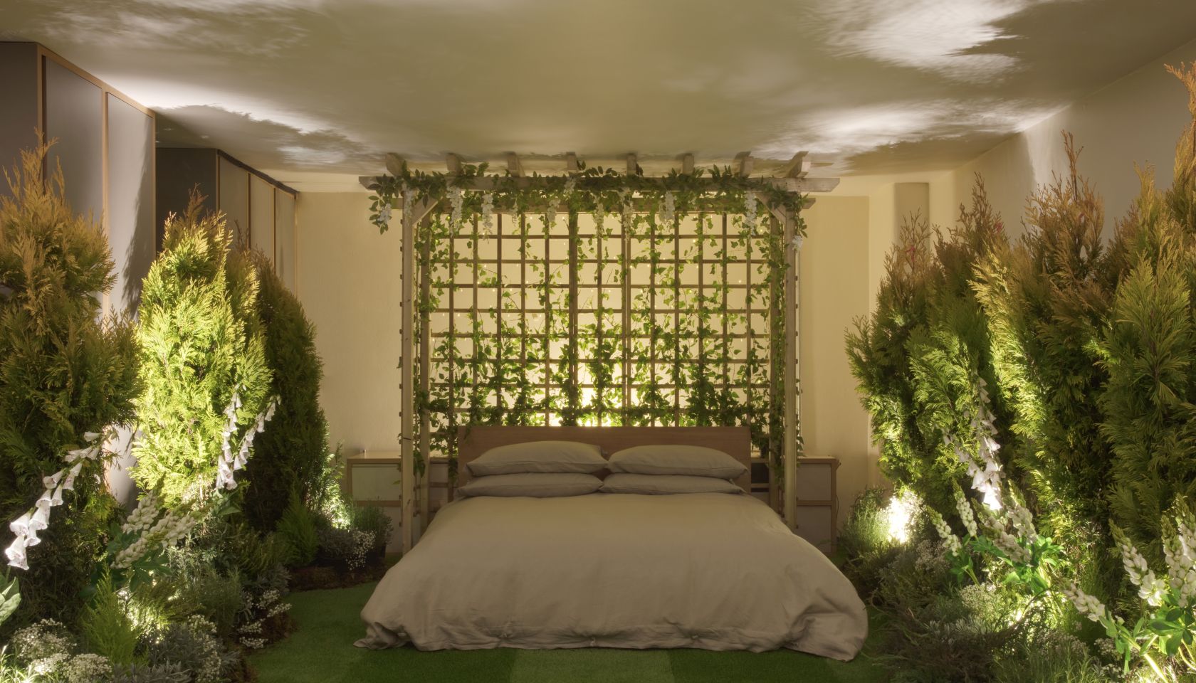 Pantone 'Outside In' House Springs to Life in the Heart of London’s Clerkenwell