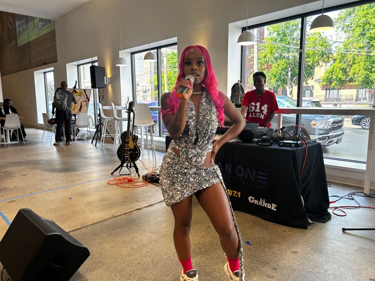 Artist, Pineapple Rxse Gold