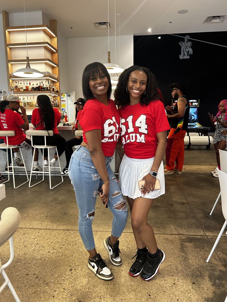 Promo Girlies - Rebecca & Erin!