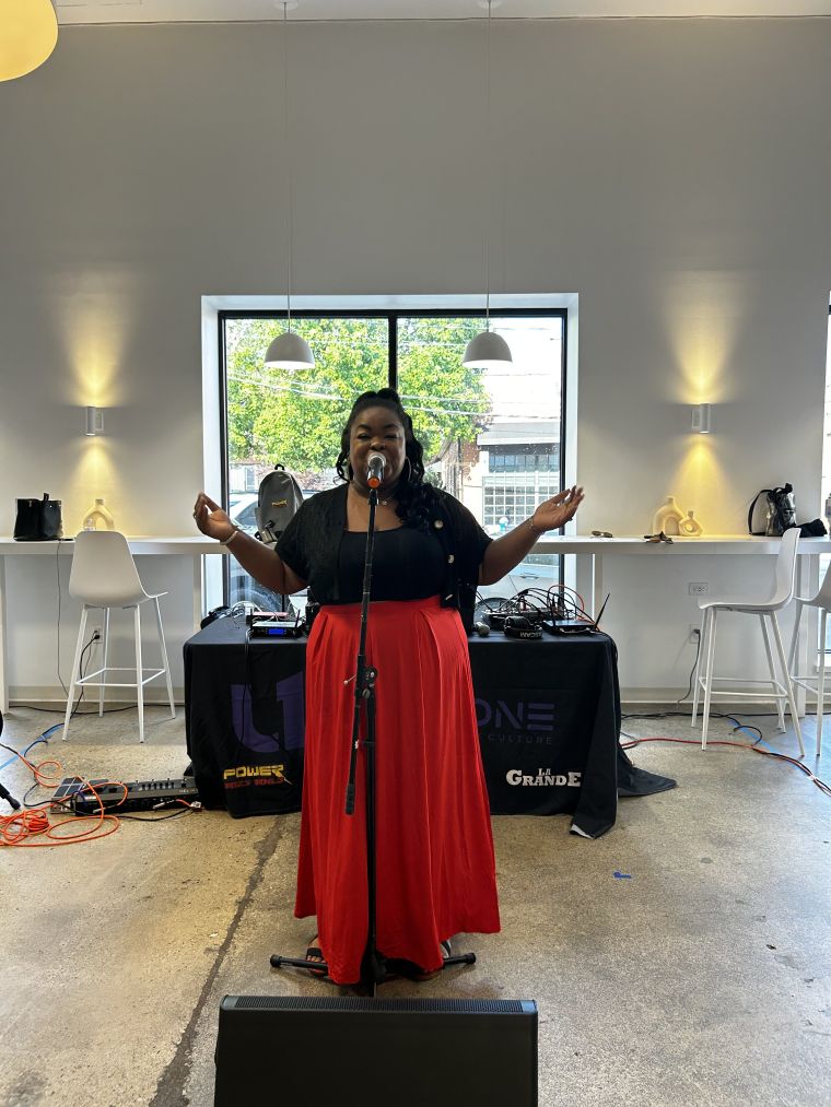 Singer, Qamil Soul Dope